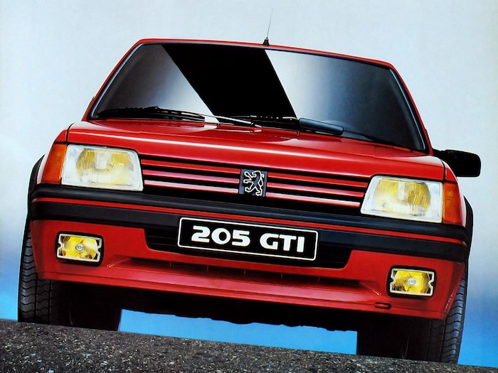 Peugeot 205 GTI Rouge de face