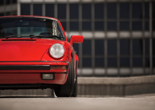 Porsche 911 Type G rouge de face