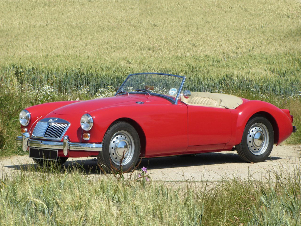 MG MGA Rouge