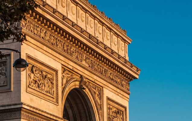 Partir en week-end avec une location de voiture à Paris 