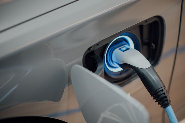 Évolution des ventes de voitures électriques en France : croissance et tendances 2024