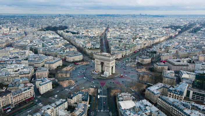 Les restrictions de circulation à Paris : guide pour les conducteurs de voitures de location