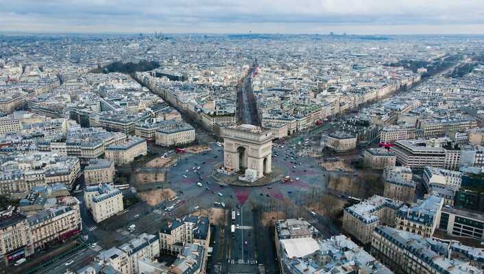 Quoi visiter à Paris en voiture de location ?