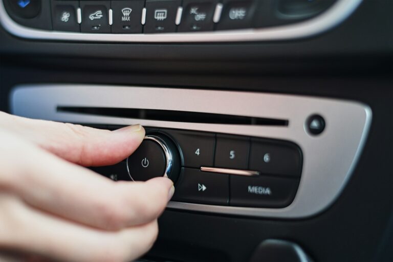 recuperer code autoradio renault avec carte grise