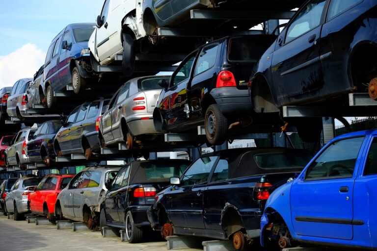 Comment Acheter une Épave de Voiture : Guide Pratique et Économique