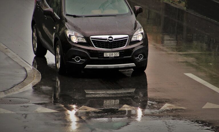 Opel Vivaro fiabilité : Points forts, faiblesses et conseils d&rsquo;entretien !