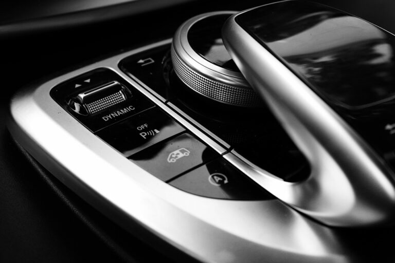 C&rsquo;est quoi l&rsquo;ECU d&rsquo;une voiture ? Importance et fonctionnement expliqué