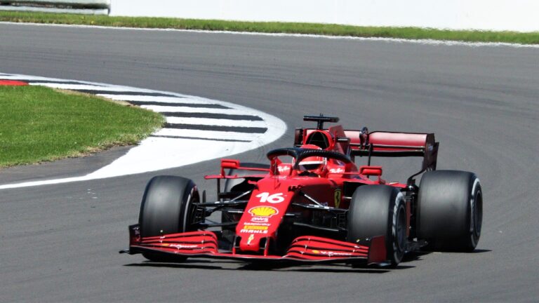 Charles Leclerc et ses débuts marquants chez Alfa Romeo !