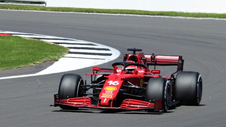 L&rsquo;ascension de Charles Leclerc Jeune: de monaco à la formule 1 !