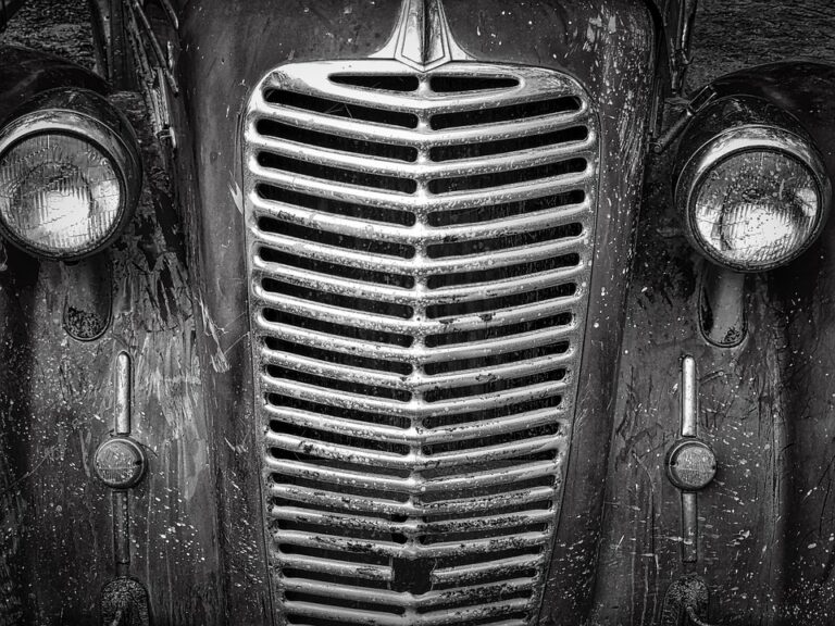 Solutions pour radiateur qui coule : causes, réparations et prévention !