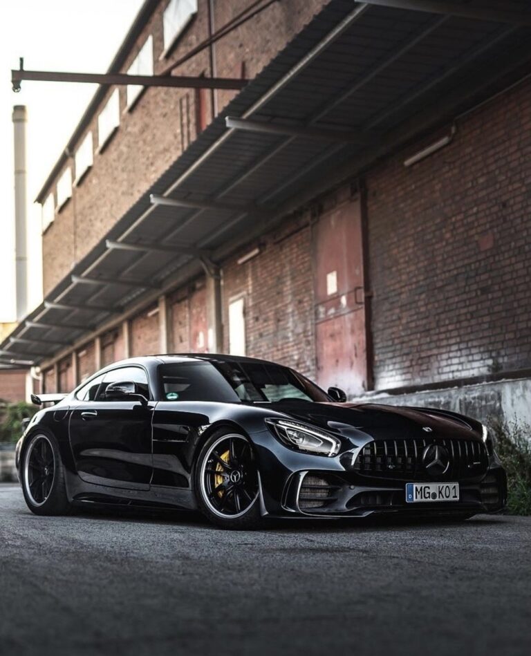Top marques de voitures allemandes de luxe : Mercedes, BMW, Audi !