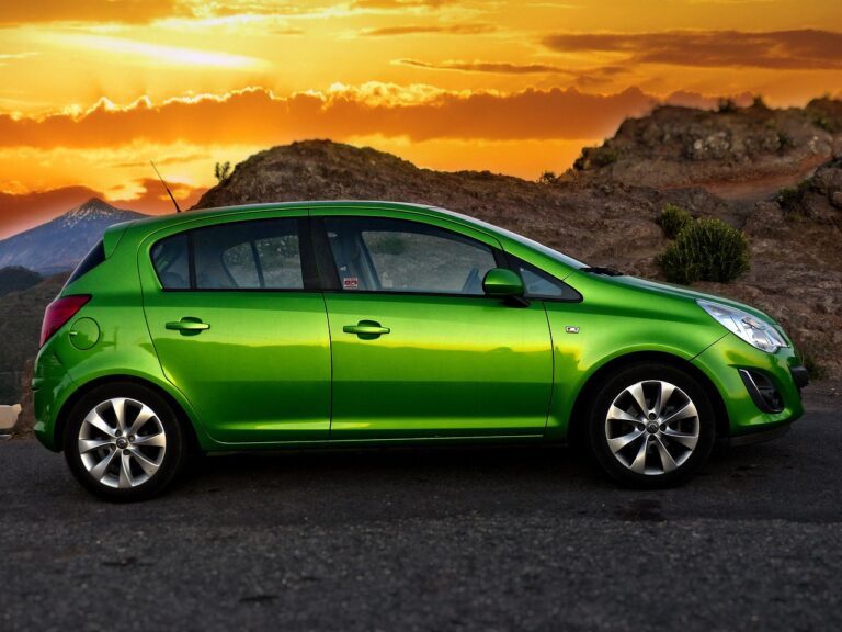 Comment changer le capteur de pression d&rsquo;huile sur Opel Corsa facilement ?