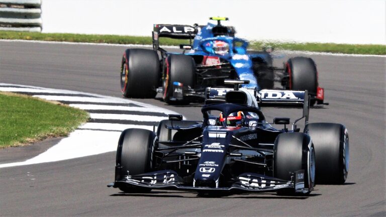 Tsunoda : talent prometteur en Formule 1 et sa monoplace alphaTauri !
