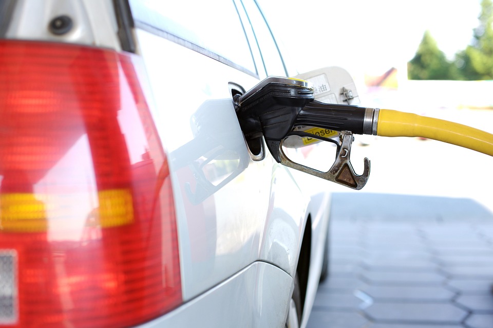 Quel carburant choisir pour Peugeot 208 1.2 PureTech ?