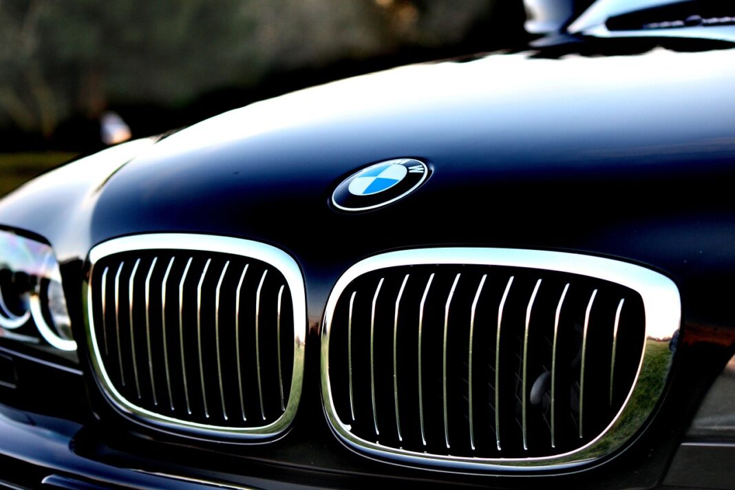 Comment résoudre un problème de radiateur voiture: guide complet !