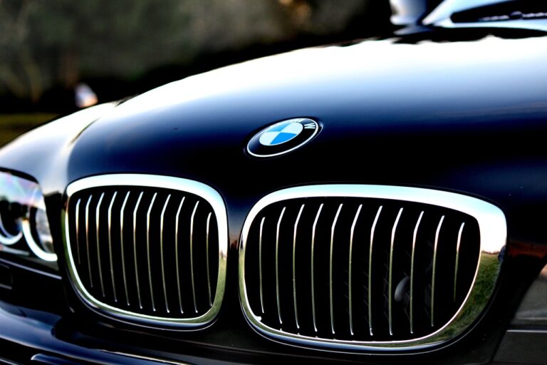 Comment résoudre un problème de radiateur voiture: guide complet !