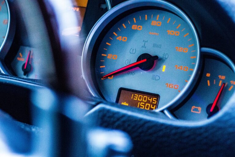 Voyant moteur après vidange : causes et solutions !
