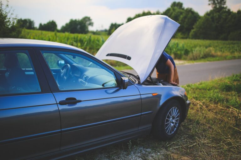 Fuite d&rsquo;huile après vidange : causes, solutions et conseils pratiques !