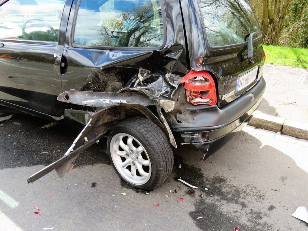 Guide complet pour la vente de votre voiture accidentée : astuces et conseils !