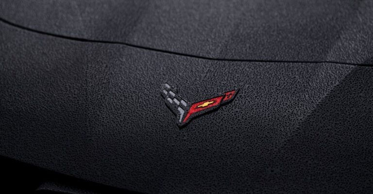 Corvette Marque : Histoire, Modèles et Performances Légendaires