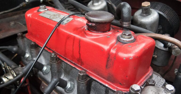 Entretien Voiture Ancienne : Conseils pour Préserver et Protéger votre Véhicule Classique