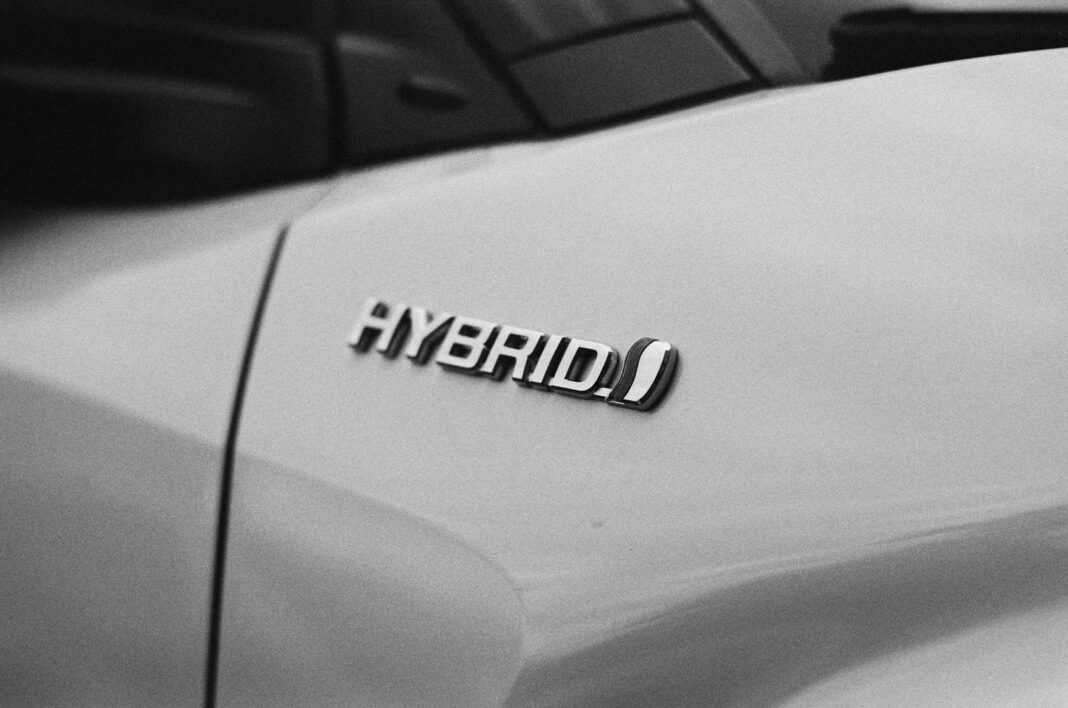 Voitures Hybrides : l’Allemagne veut forcer les automobilistes à brancher leurs voitures !