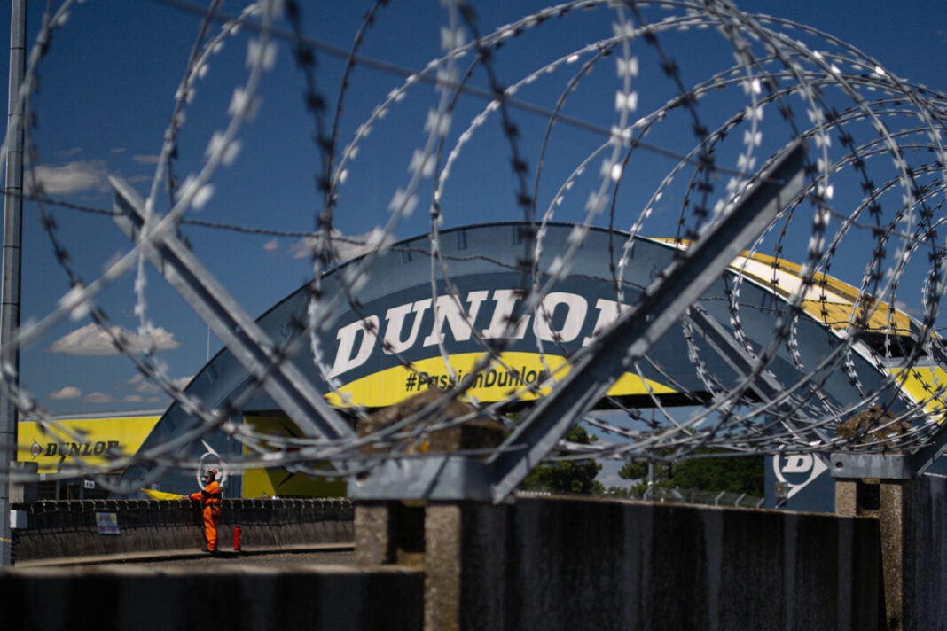 Cette passerelle iconique des 24h du Mans ne s’appellera plus Dunlop