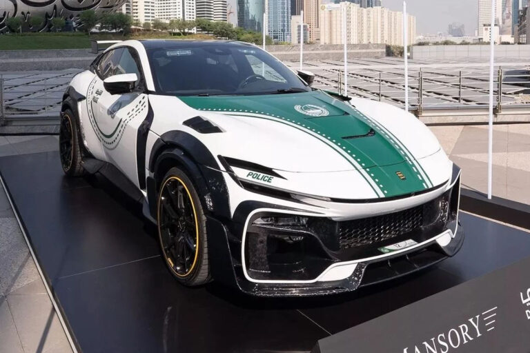 Ferrari Purosangue Mansory