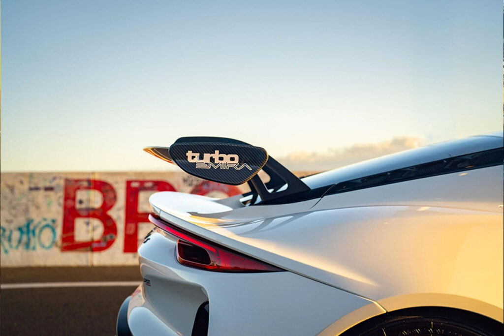 Lotus Emira Bathurst Edition