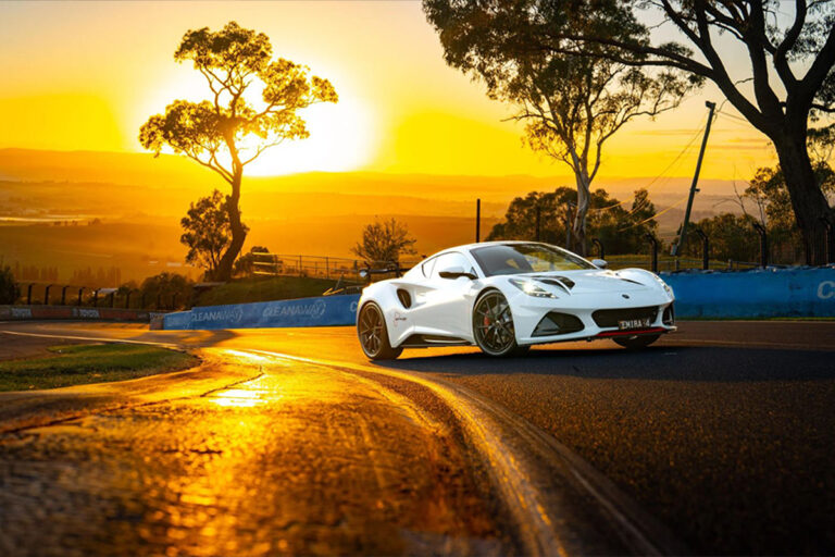 Lotus Emira Bathurst Edition