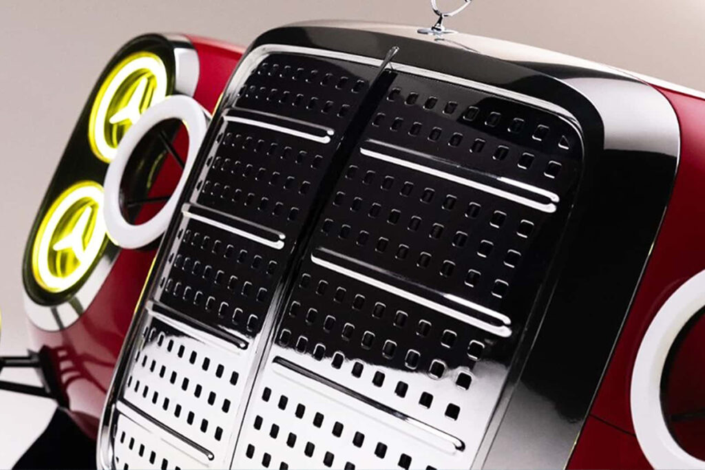 Mercedes-AMG Red Pig Restomod 300 SEL 6.8