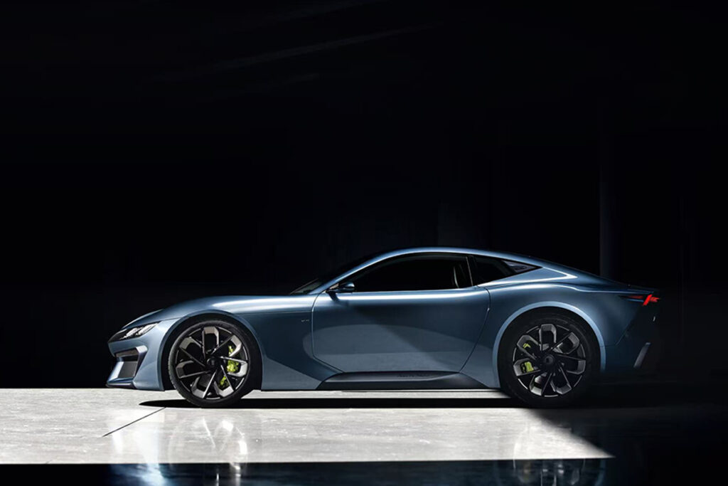Lynk&Co GT