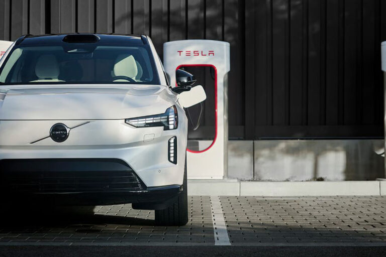 Volvo Tesla Supercharger