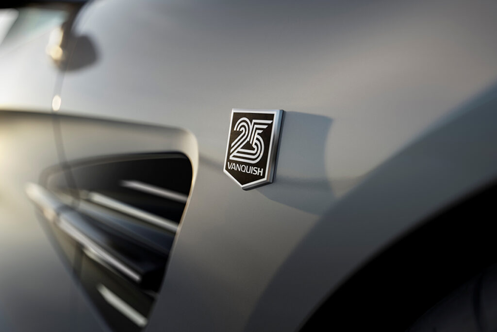 Aston Martin Vanquish 25