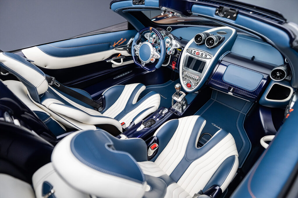 Pagani Huayra 70 Derecho